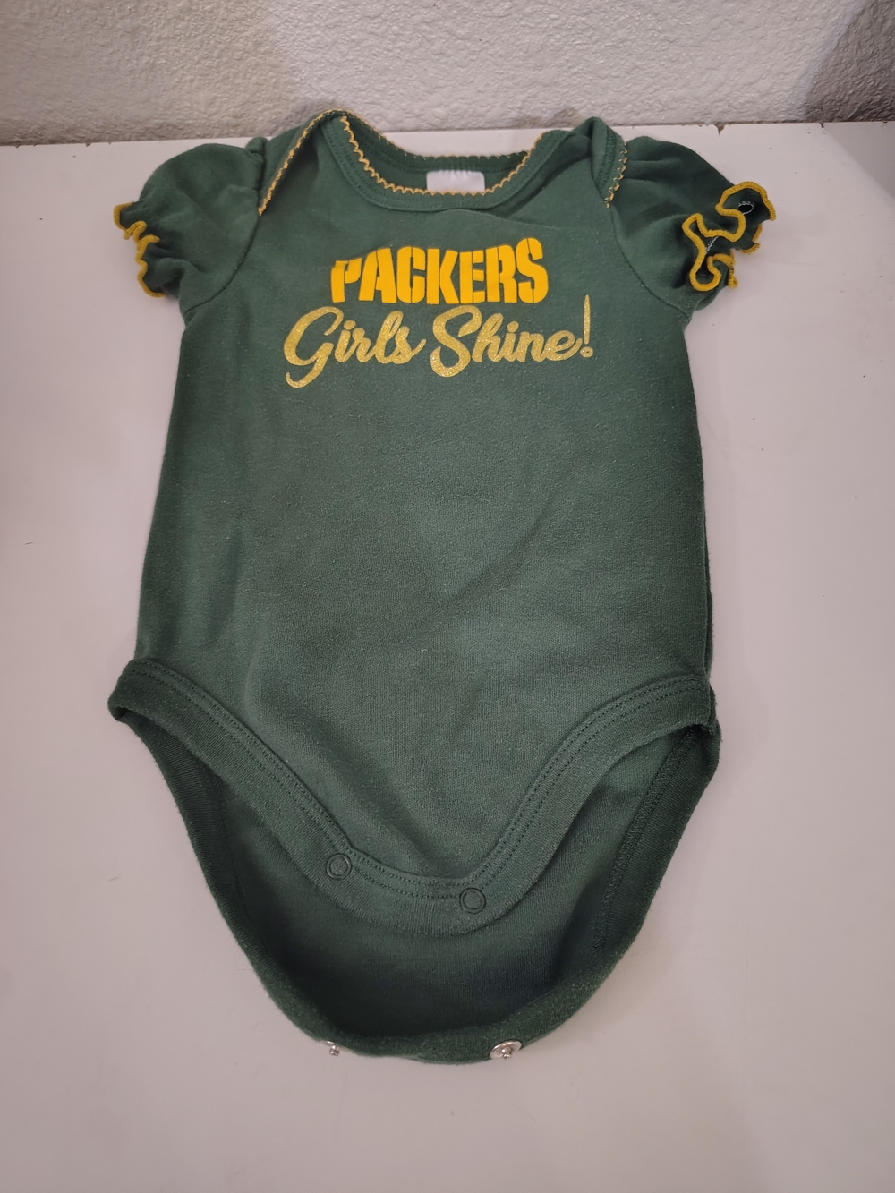 Green Bay Packers Girls Shine Baby Bodysuit Size 0-3 Months Glitter Football